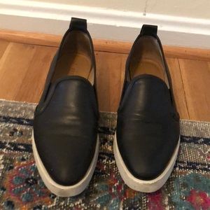 Everlane Street Flats